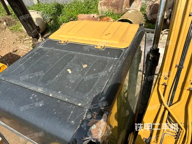 2015 كاتربيلر CAT®313D2 GC حفارة هيدروليكية صغيرة قوانغدونغ - مدينة قوانغتشو 24,297 دولار