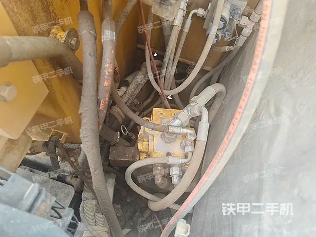 حفار شاندونغ لينغونغ E660FL 2021 جيانغسو - مدينة يانغتشو 10,814 دولار