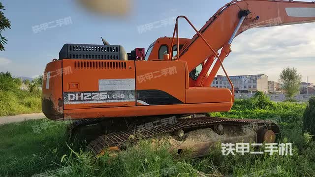 حفارة دووسان DH225-9 موديل 2011 للبيع في جياوزو بمقاطعة خنان بسعر ‎20,786 دولار