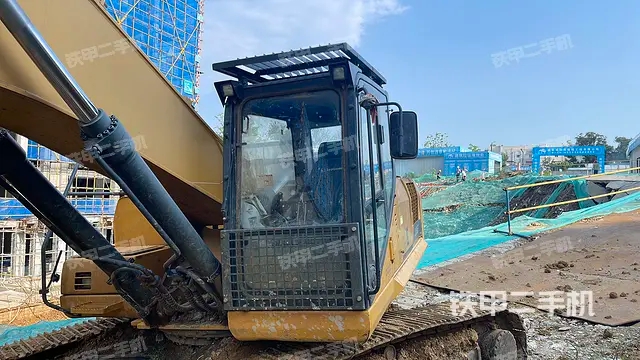 حفار ليوقونغ CLG939E 2019 سيتشوان - مدينة تشنغدو 47,752 دولار