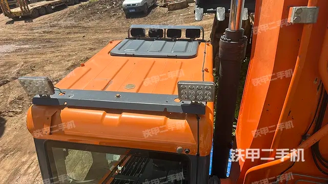 حفارة دوسان DX380LC-9C 2020 في مدينة يوشي، يونان - 64,600 دولار