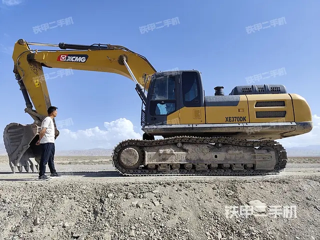 2021 حفار شينغونغ XE370DK، جيوايوان، قانسو - $63,202