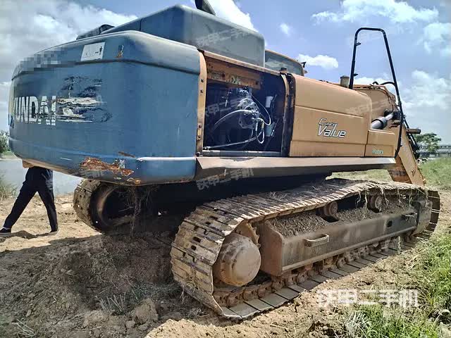 حفارة هيونداي R485LC-9V موديل 2015 خنان-شوشانغ 23,174 دولار