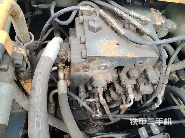 حفارة هيونداي R485LC-9V موديل 2015 خنان-شوشانغ 23,174 دولار