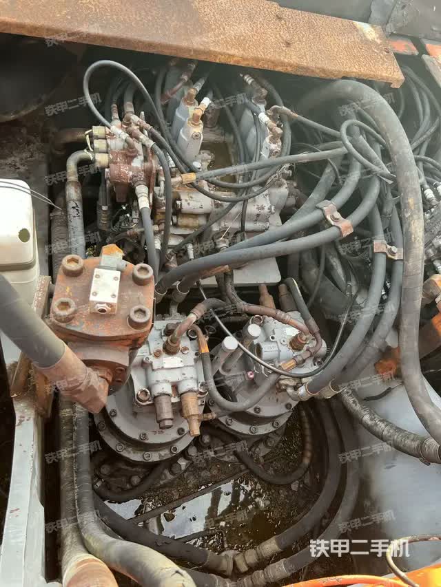 حفارة هيتاشي ZX450-6 موديل 2010 فوجيان-تشانغتشو 26,404 دولار