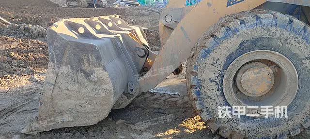 لودر شواذنغ لينغونغ LG953 لعام 2008 في شيفنغ بمنطقة منغوليا الداخلية $5,617