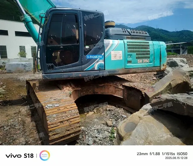 حفارة كوماتسو SK350LC-10، موديل 2018، سيتشوان - مدينة يا'an، 49,157 دولار