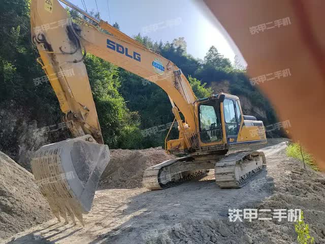 حفار شاندونغ لينغونغ E6250F 2020 تشونغتشينغ - مدينة تشونغتشينغ 37,640 دولار