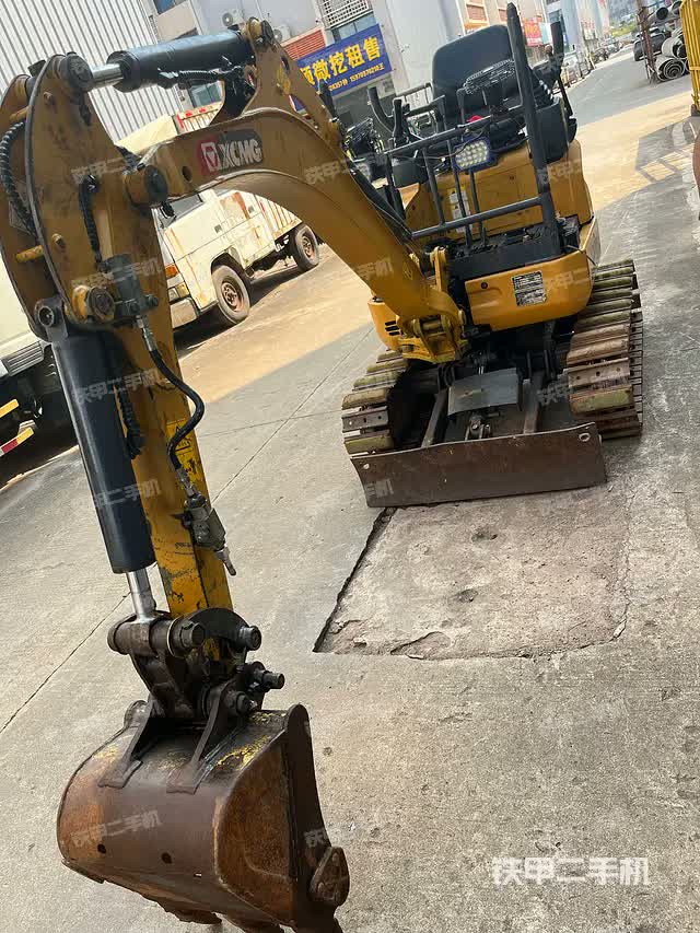 حفار XCMG XE15U لعام 2020، غانتشو، جيانغشي - 5477 دولار