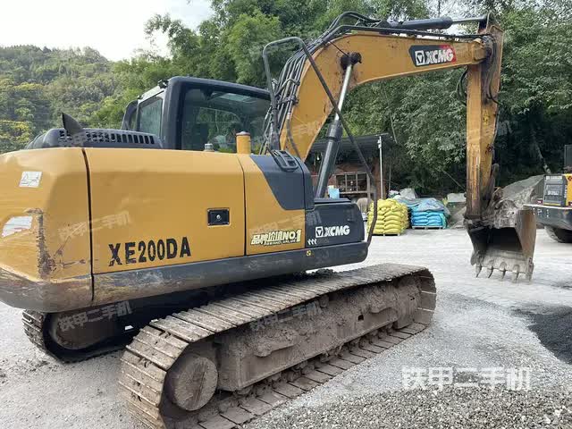 حفار إكس سي إم جي XE135D لعام 2022 للبيع في مدينة تشونغتشينغ - 30,196 دولارًا