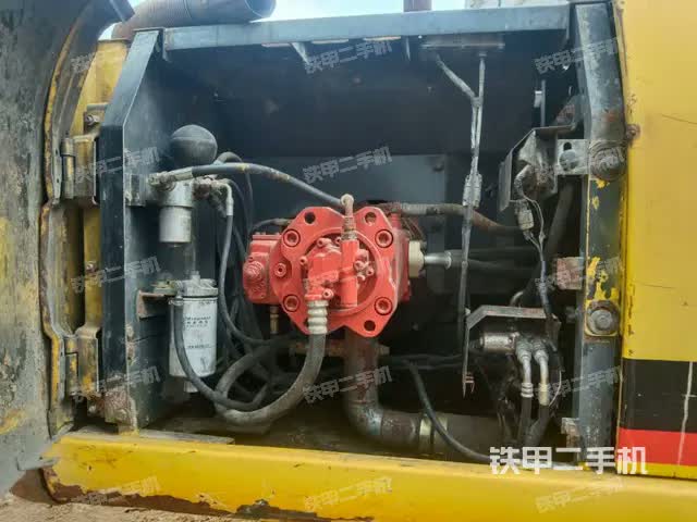 حفار سوماتومو SH200-3 موديل 2004، هونان - مدينة تشانغشا، 9,550 دولار