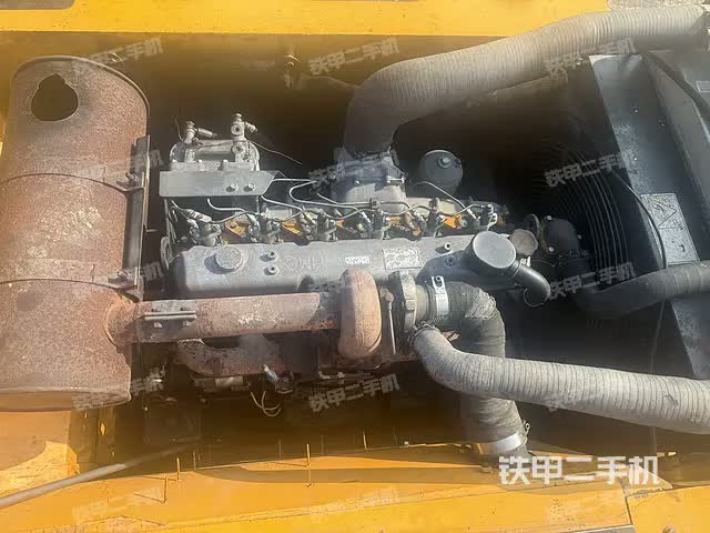 حفارة هيونداي R215-9 2012 خنان - مدينة كايفنغ 18,258 دولار