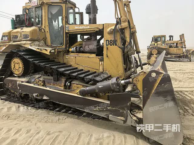 جرار كاتربيلر D8R موديل 1990، شينجيانغ - منطقة هوتان، 87,078 دولار