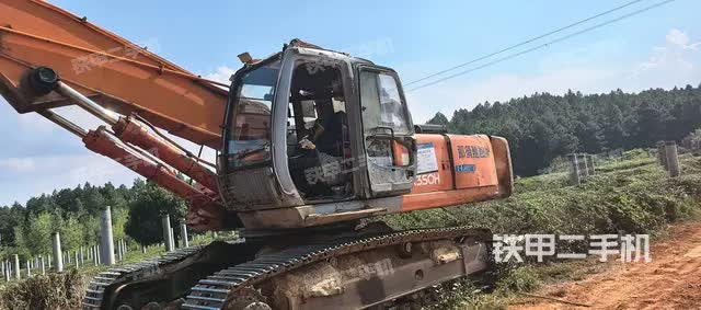 حفار هيتاشي EX350H-5 2000 أنغوي - مدينة شوانتشينغ 14,044 دولار