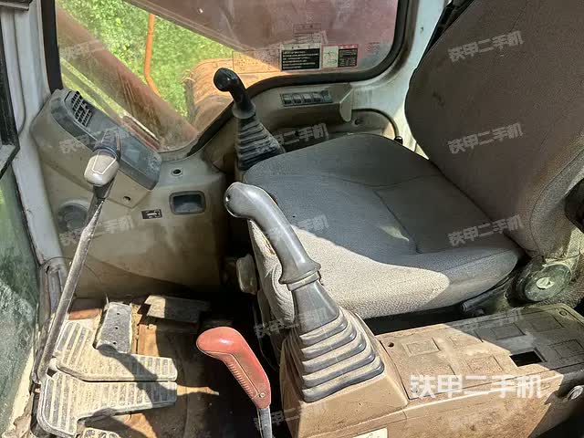2009 دوسان DH220LC-7 حفارة جيانغسو - وو شي 9,269 دولار