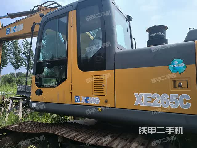 حفار إكس سي إم جي XE265C 2014، خبي - مدينة تشينهوانغداو، 21,067 دولار