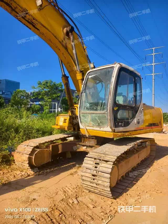 حفار سوماتومو SH200-3 موديل 2004، هونان - مدينة تشانغشا، 9,550 دولار