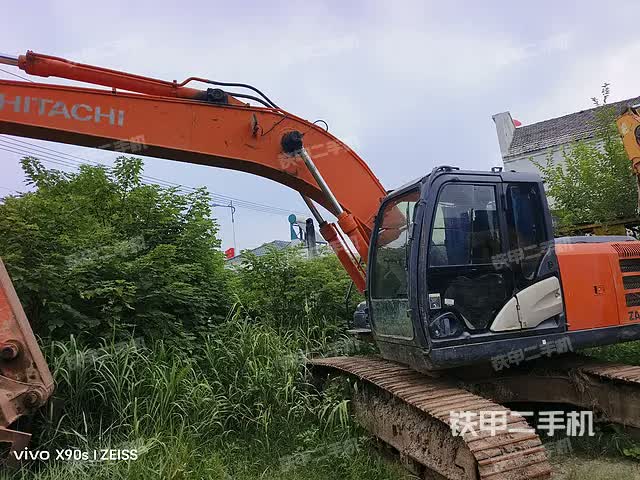 2014 حفارة هيتاشي ZX200-5G جيانغسو - يانتشنغ $28,089