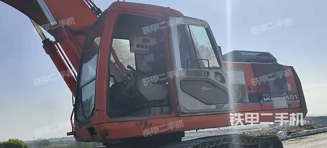 حفارة دوسان DH300-7 موديل 2011 لياونينغ - آنشان 19,662 دولار