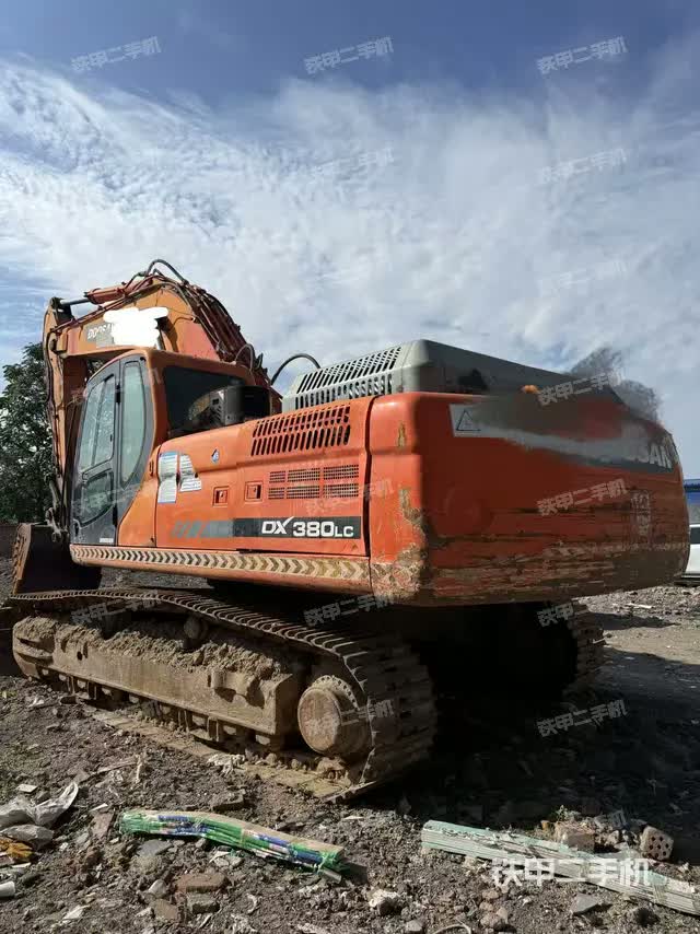 حفارة دوسان DX345LC موديل 2013 آنهوي - مدينة ووهُو 32,303 دولار