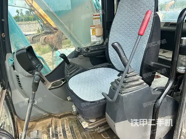 حفارة كوبلكو SK200 سوبر-8 2013 جيانغسو-يانغتشو $19,662