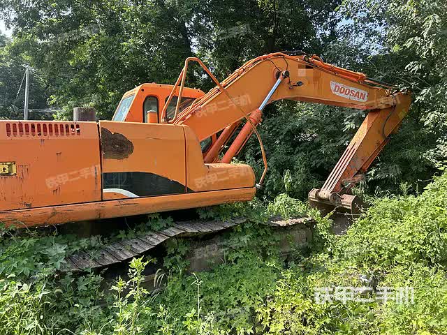 2009 دوسان DH220LC-7 حفارة جيانغسو - وو شي 9,269 دولار