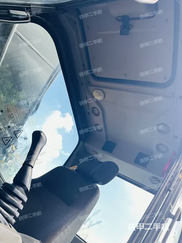 حفارة فولفو EC210D 2020 جيانغسو-يانغتشو $26,404