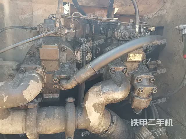 حفارة هيتاشي ZX360H-3G 2011 تشجيانغ - نينغبو 10,533 دولار